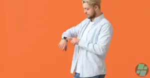 O Galaxy Watch 8 vem com carregador na caixa? Qual a sua potência?