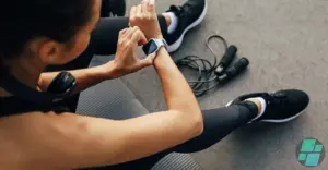 Quais são todos os itens incluídos na caixa do Samsung Galaxy Watch 8 44mm LTE?